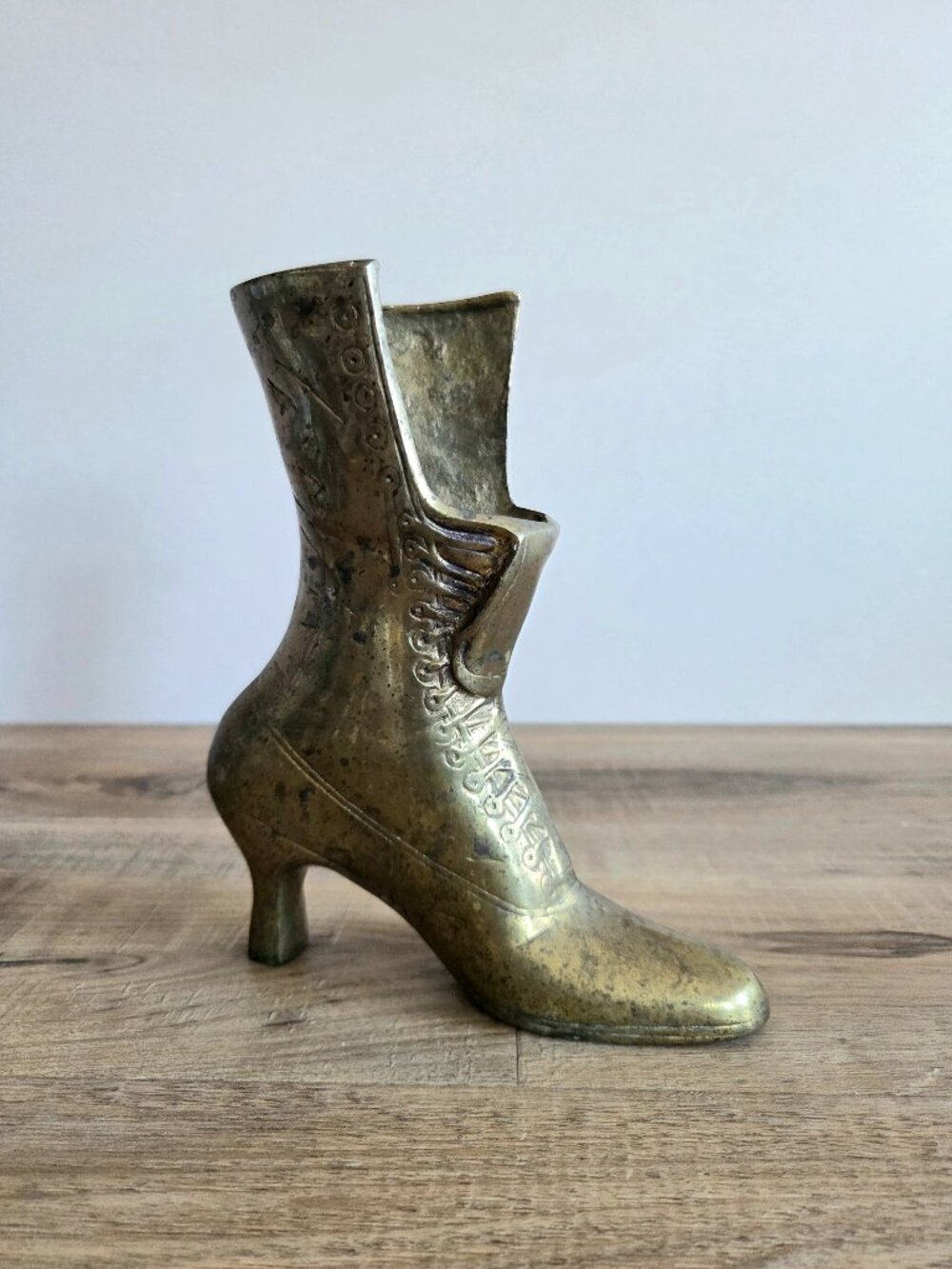 Vintage Solod Brass Victorian Lady Lace -Up Boot Shoe Vase Planter Sculpture 8''